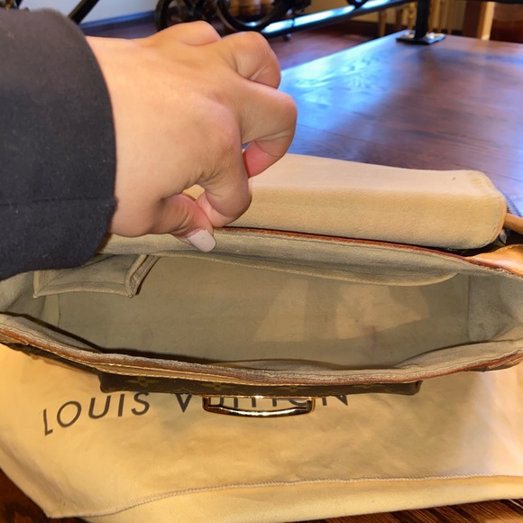 LOUIS VUITTON MONOGRAM CANVAS BEVERLY MM - Picture 7 of 15